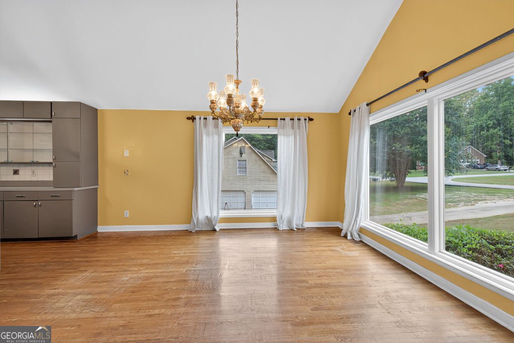 415 Spruce Lane Lane Monroe - 9