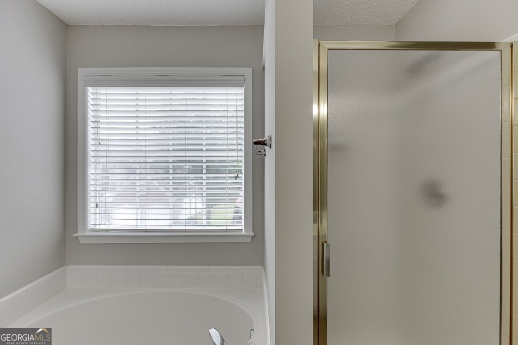 2421 Elkhorn Terrace Duluth - 24