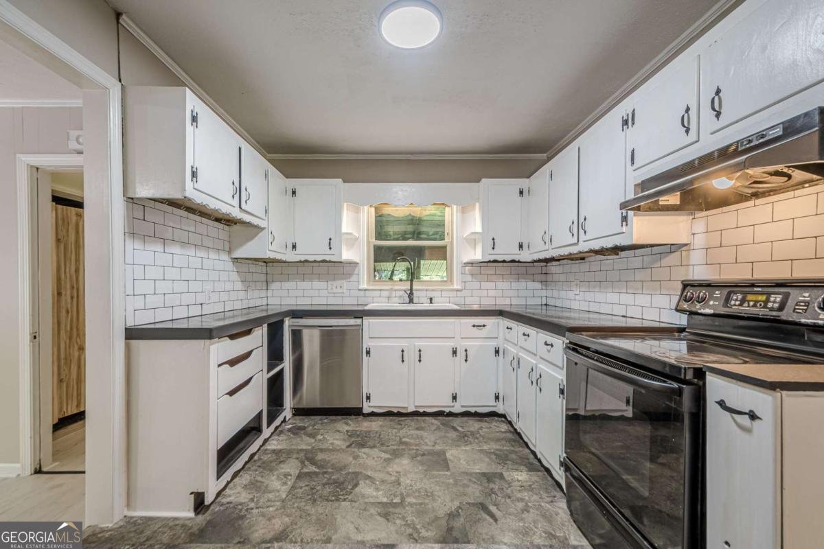 151 Ridgeway Road Canton - 17
