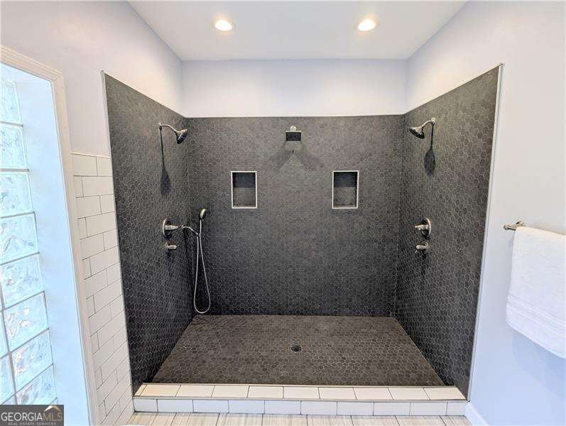 1111 Avondale Avenue Atlanta - 24