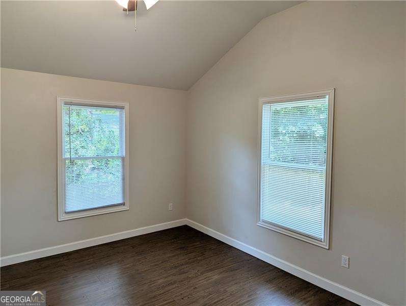 1111 Avondale Avenue Atlanta - 33