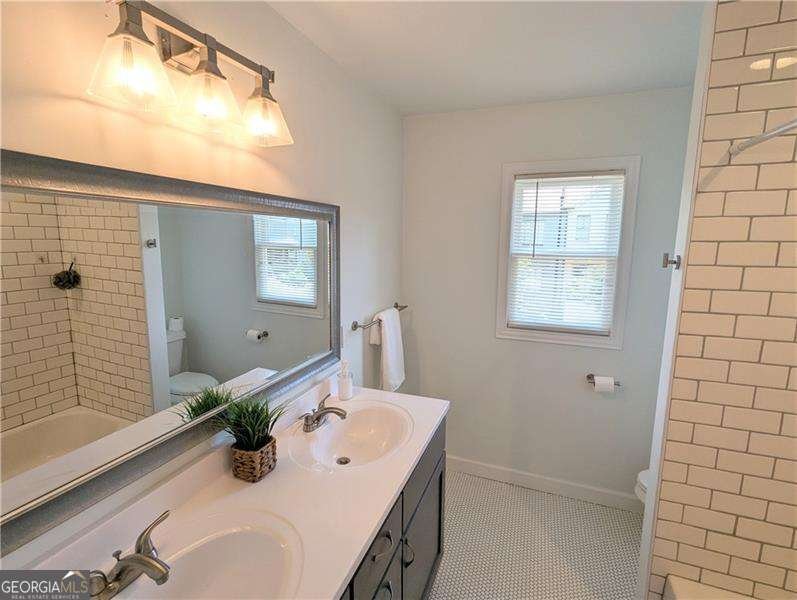 1111 Avondale Avenue Atlanta - 35