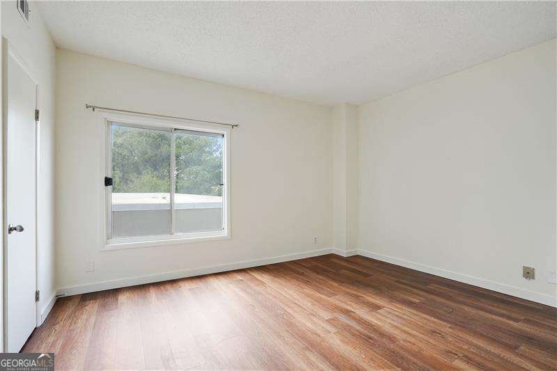 587 Virginia Avenue Atlanta - 6
