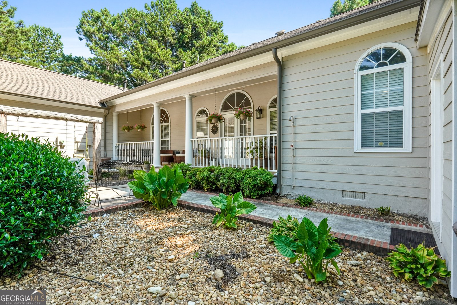 3806 Bill Gardner Parkway Locust Grove - 60