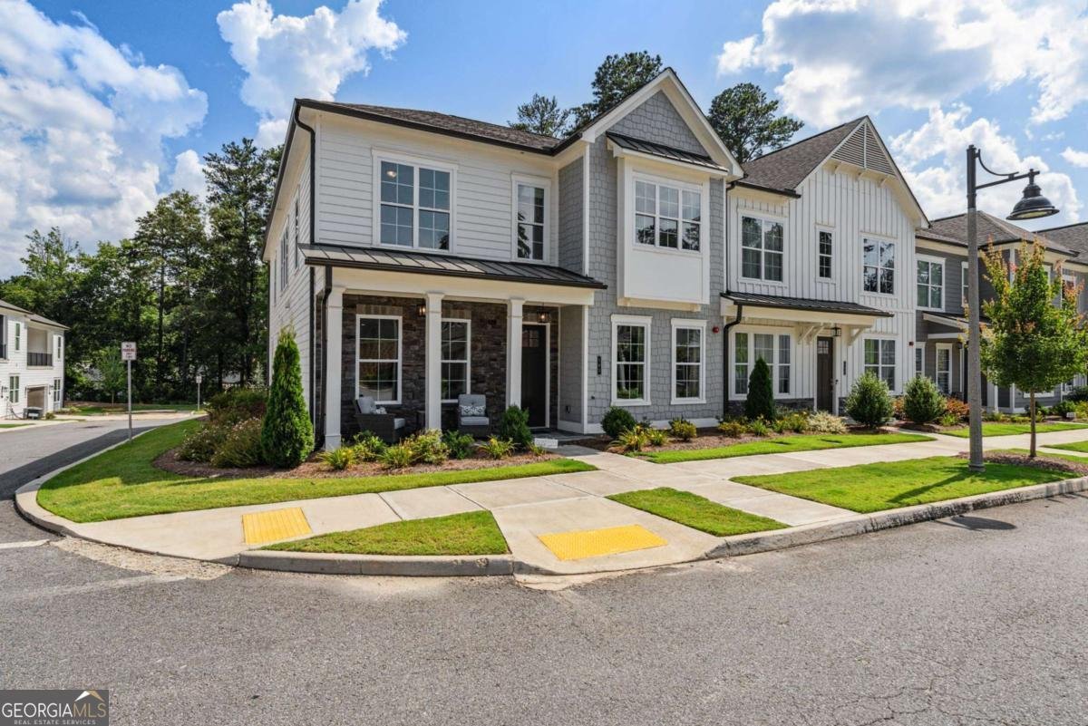 163 Kingwood Drive Woodstock - 1