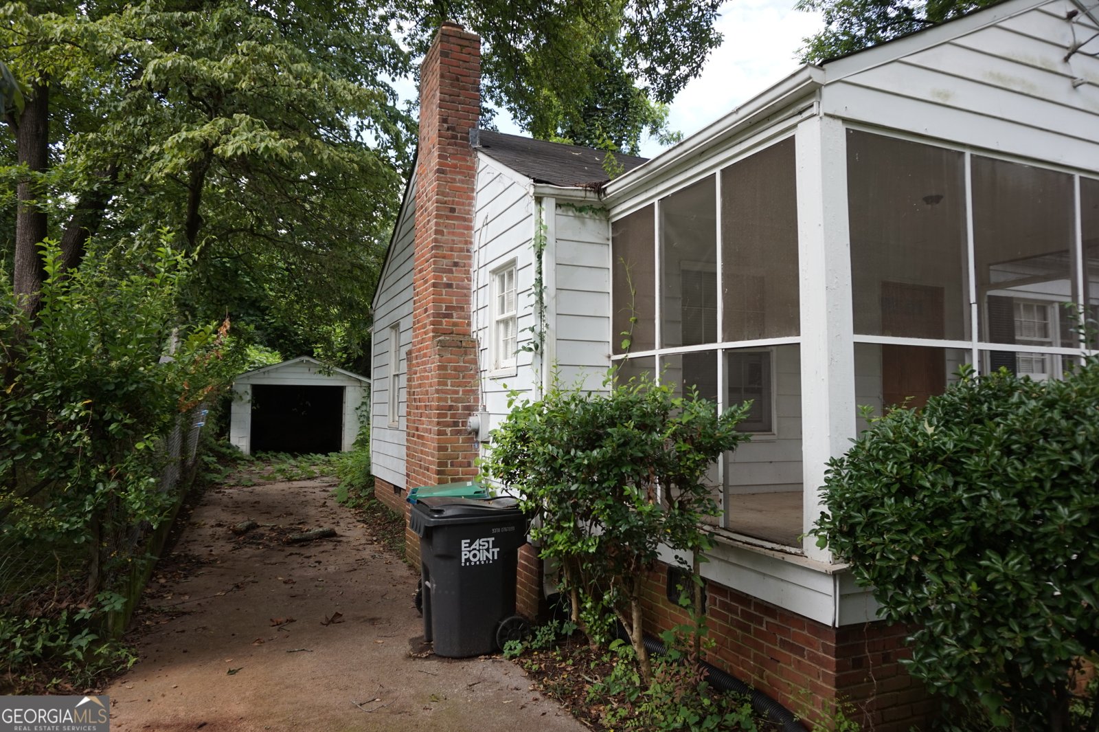 1472 Elizabeth Lane East Point - 2