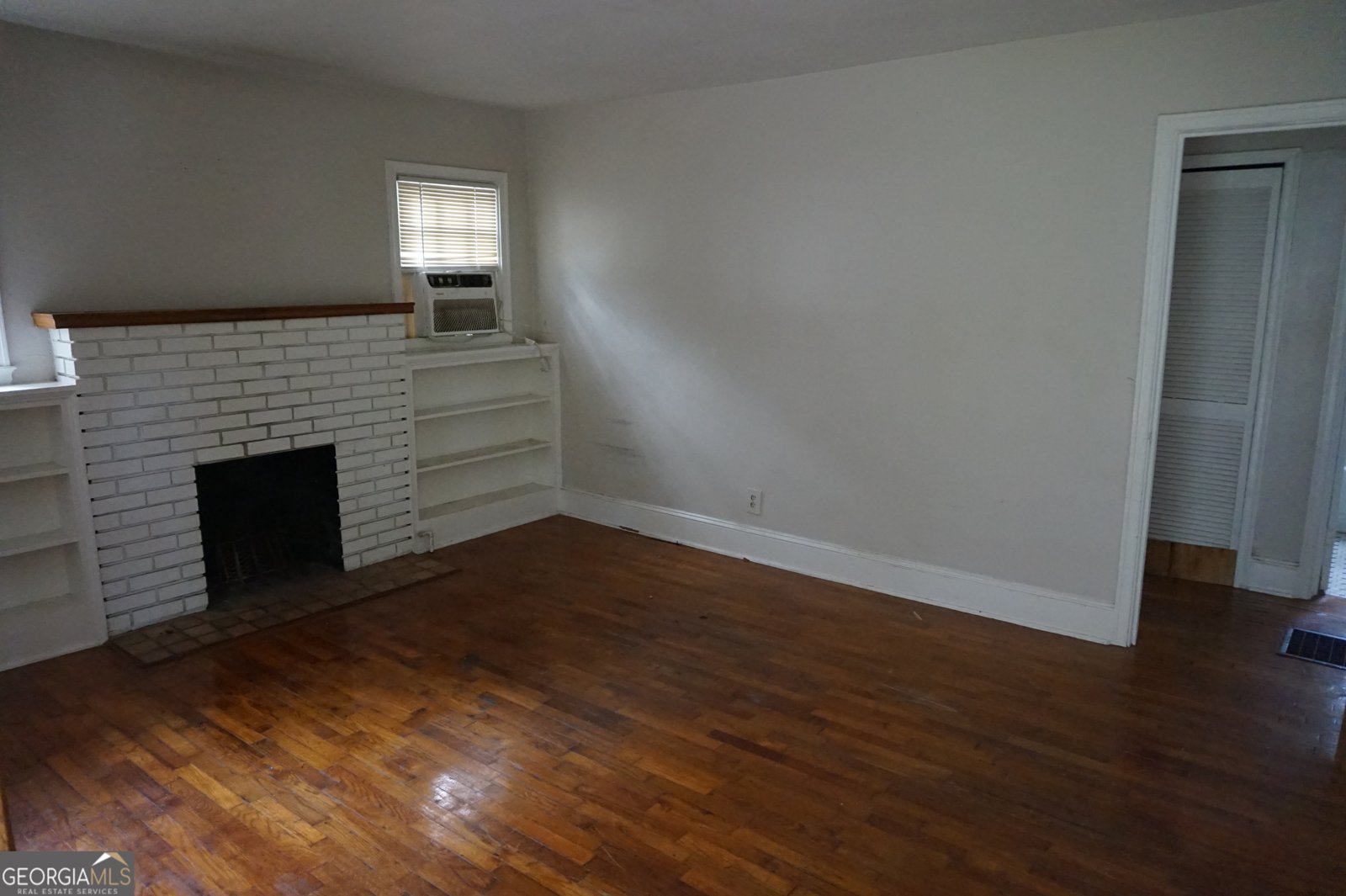 1472 Elizabeth Lane East Point - 8