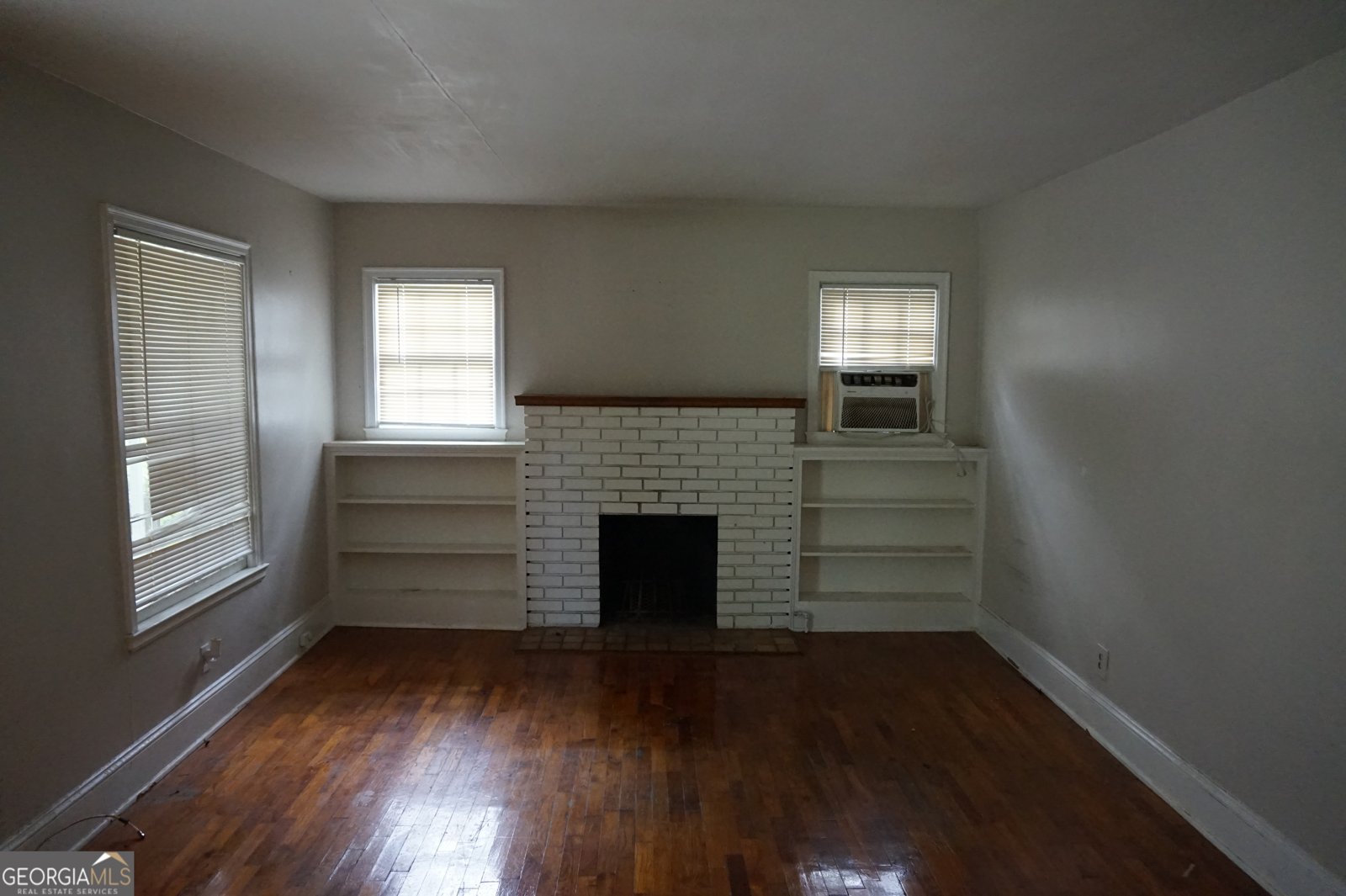 1472 Elizabeth Lane East Point - 9