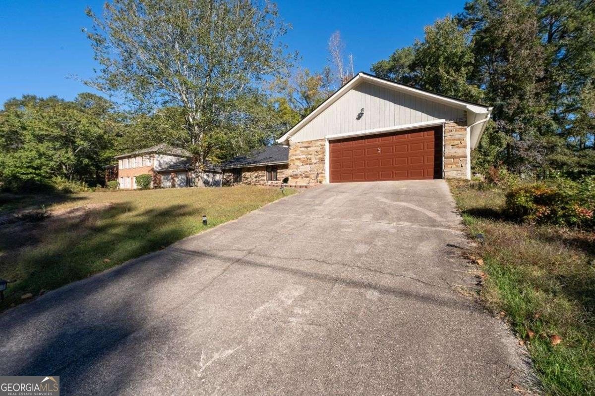5934 DESHON Court Lithonia - 2