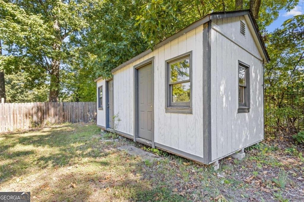 2776 Grand Avenue Atlanta - 27