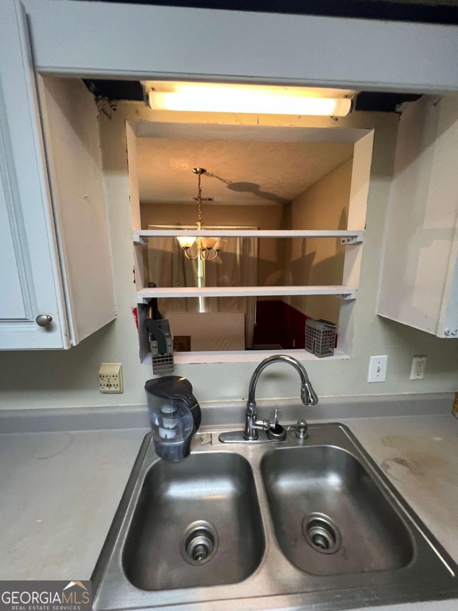 45 Spinks Road Temple - 5