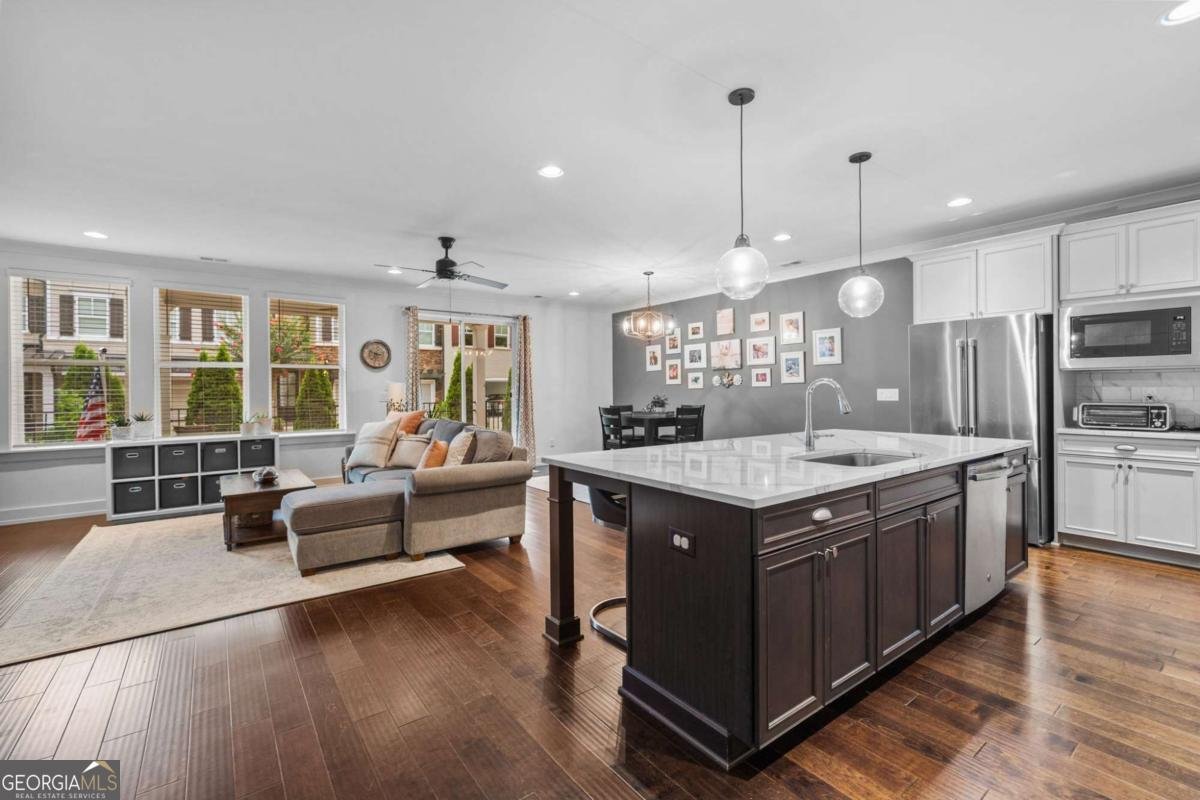 415 Bellehaven Lane Woodstock - 2