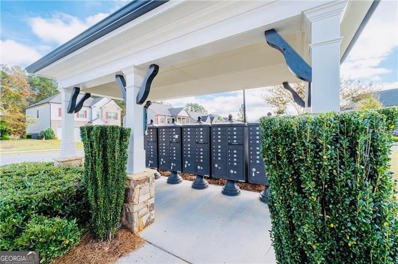 724 Laura Jean Court Buford - 35