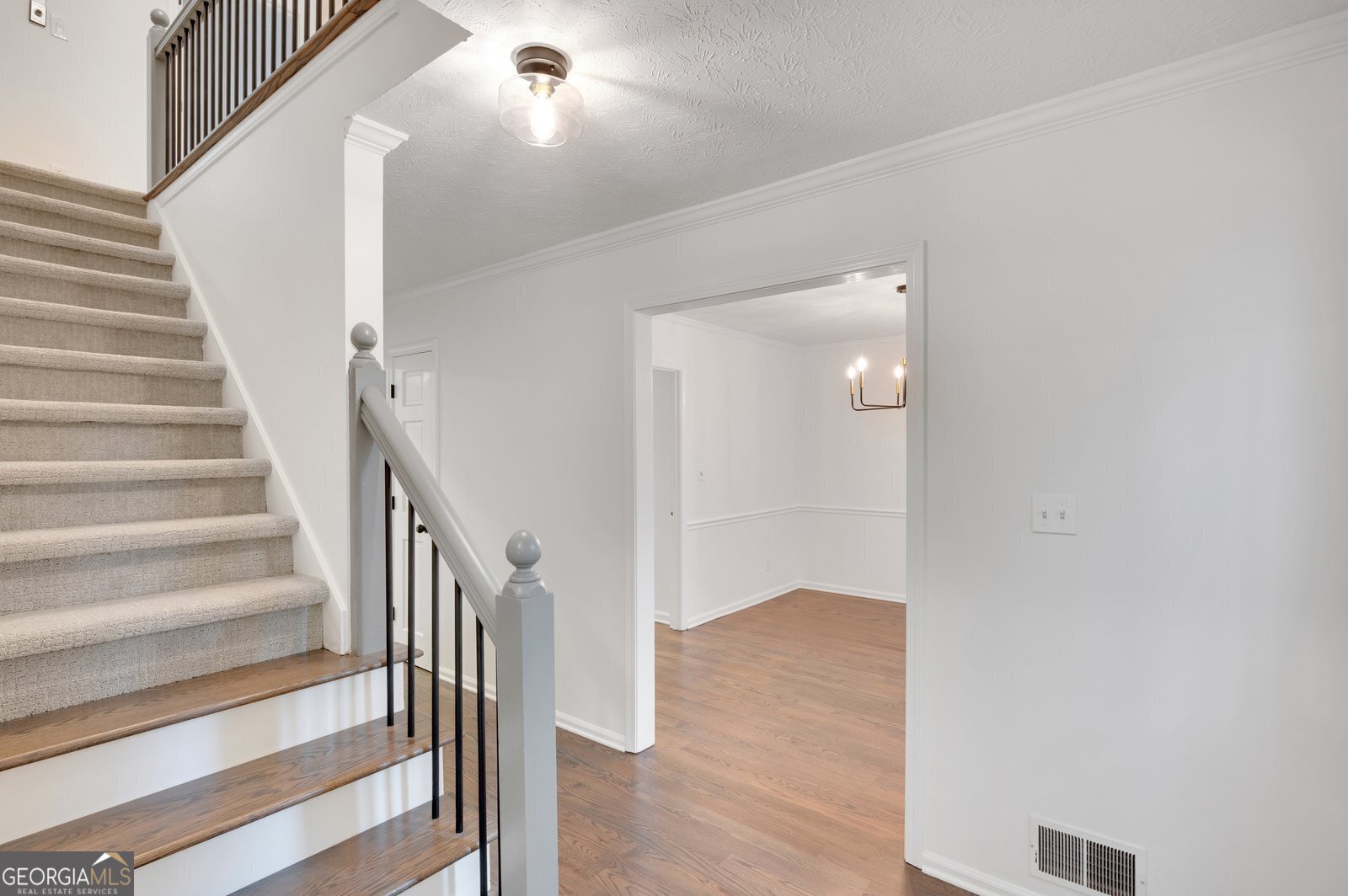 4536 Mountain Creek Drive Roswell - 2