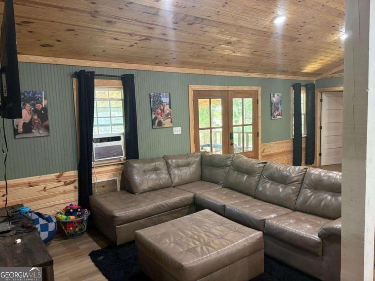 1347 Eagles Point Surrency - 10