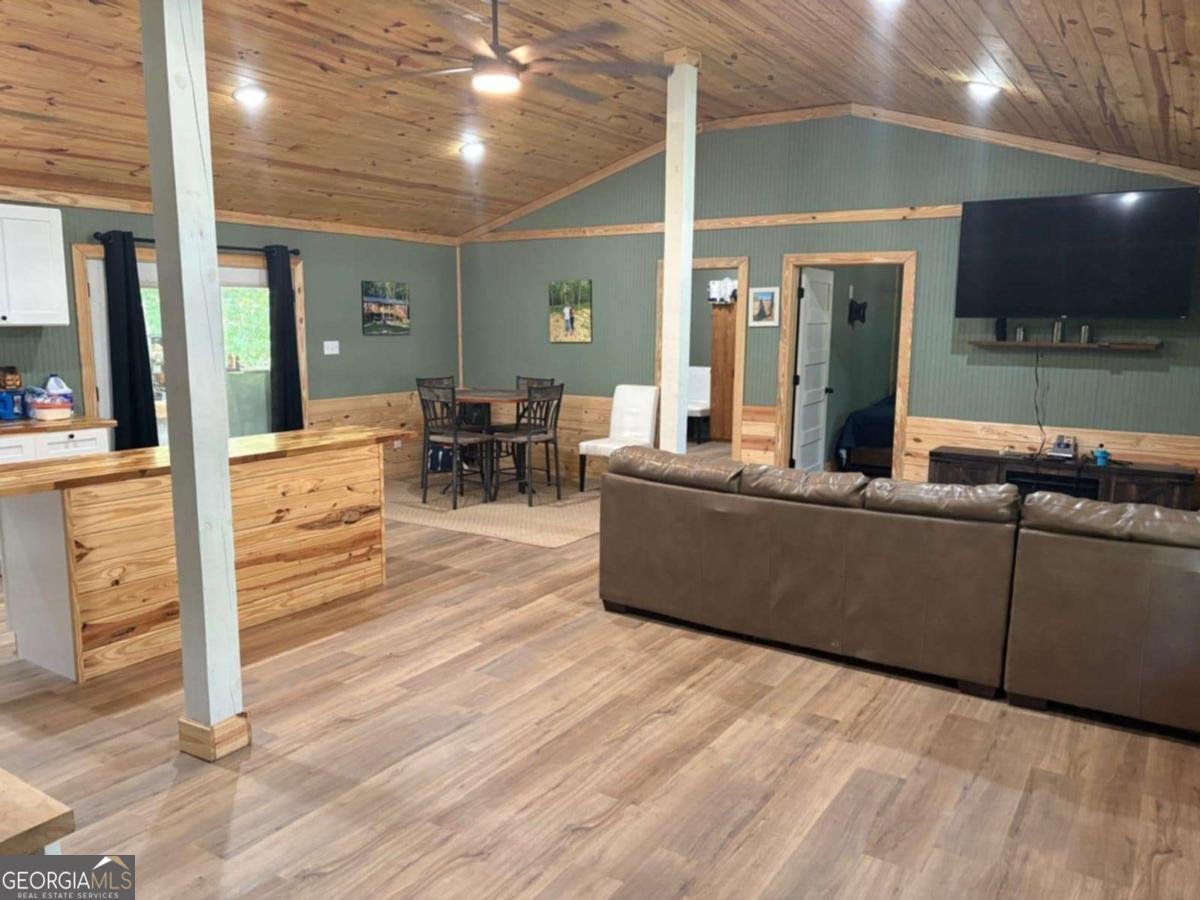 1347 Eagles Point Surrency - 15
