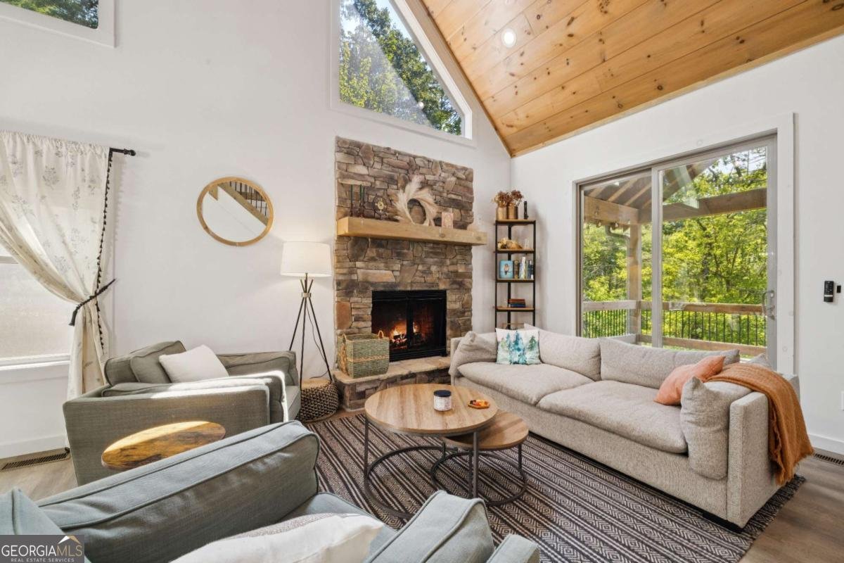 345 Deer Trail Mineral Bluff - 12
