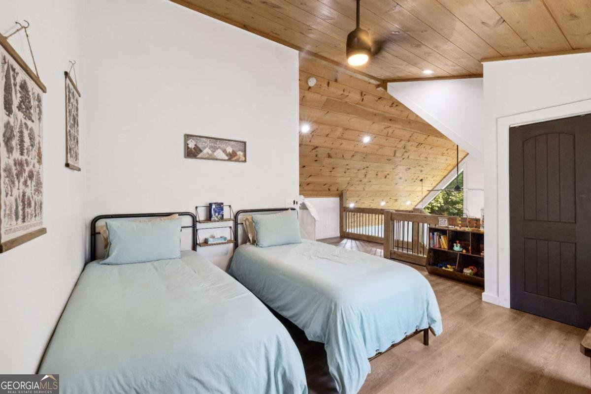 345 Deer Trail Mineral Bluff - 16