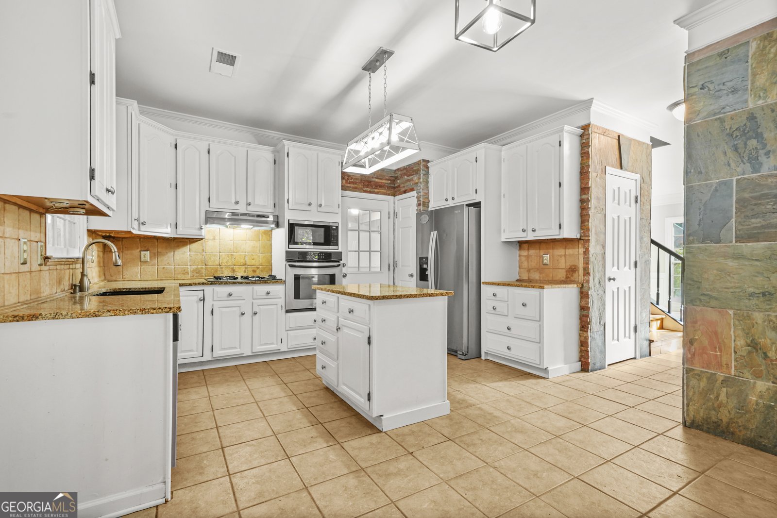 265 Marchand Court Sandy Springs - 8
