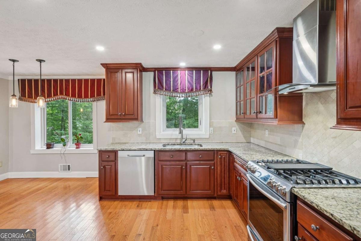 2101 Dawn Court Suwanee - 11