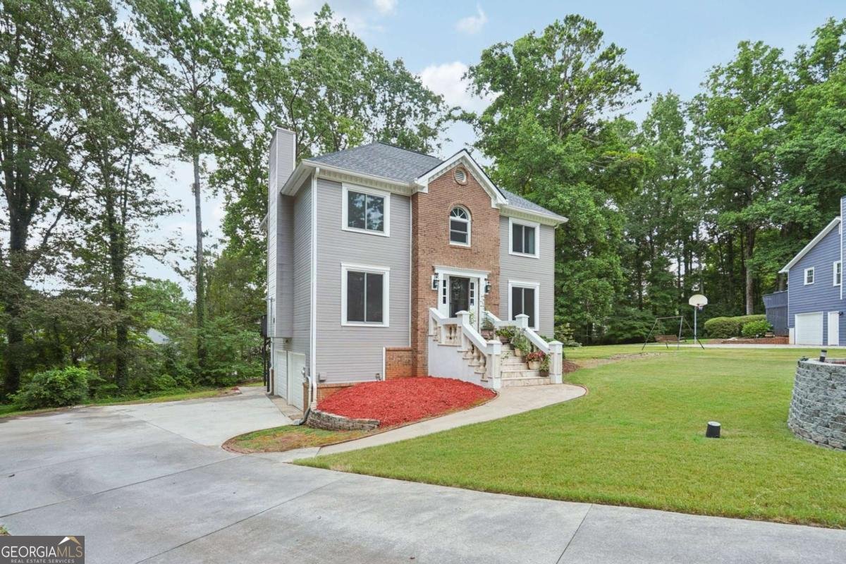 2101 Dawn Court Suwanee - 32