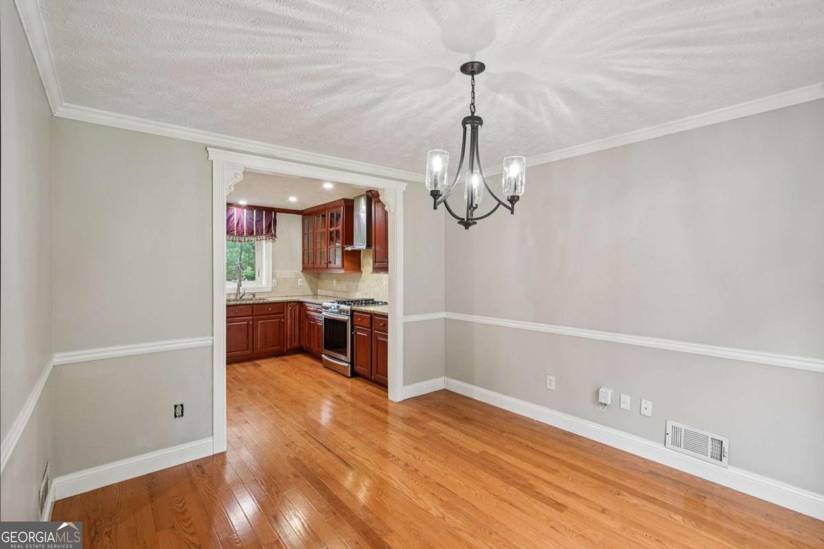 2101 Dawn Court Suwanee - 6