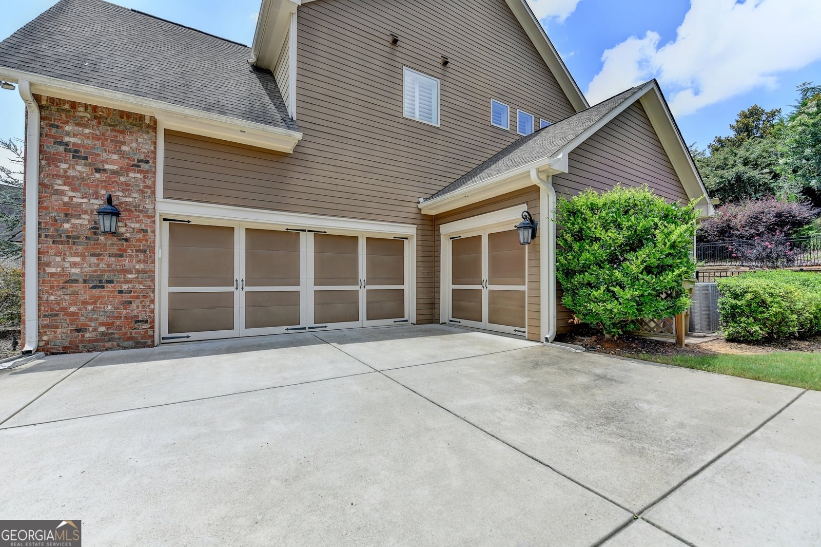 5825 Ballantyne Way Suwanee - 74