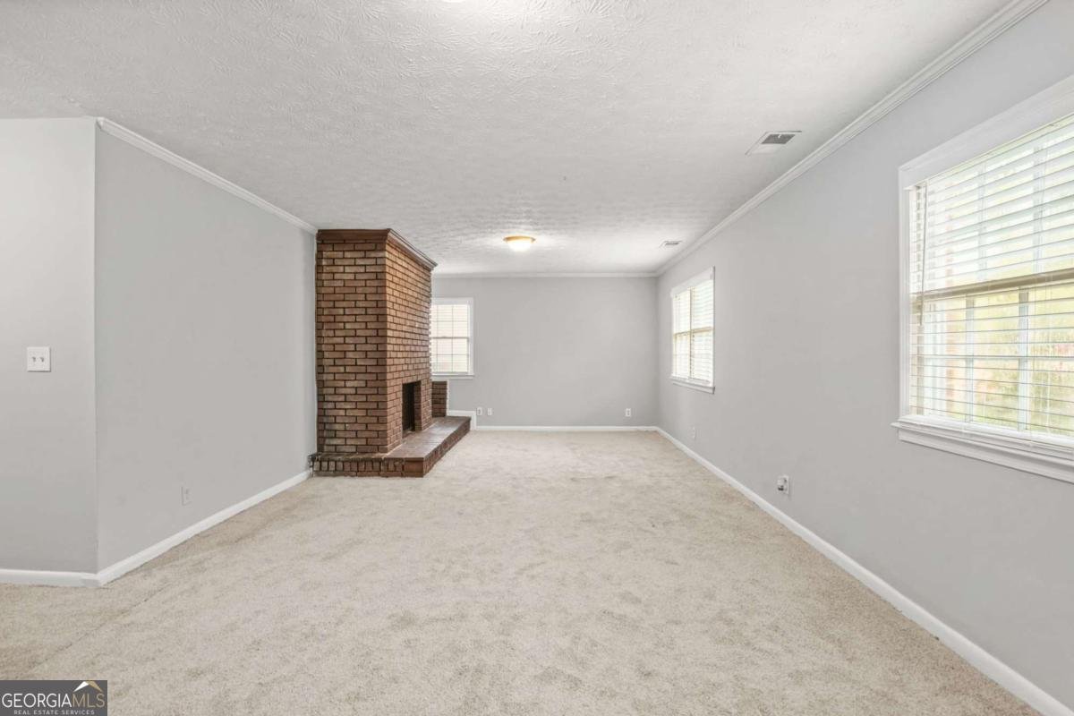 636 Hearon Drive Stone Mountain - 29