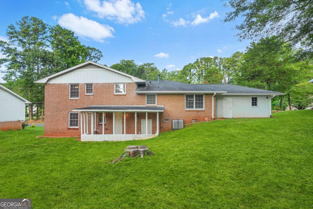 636 Hearon Drive Stone Mountain - 40
