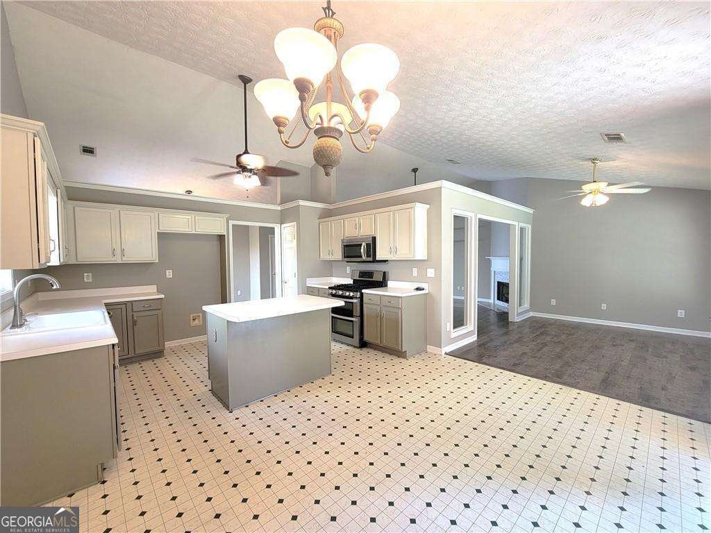 5763 Dexters Mill Buford - 15