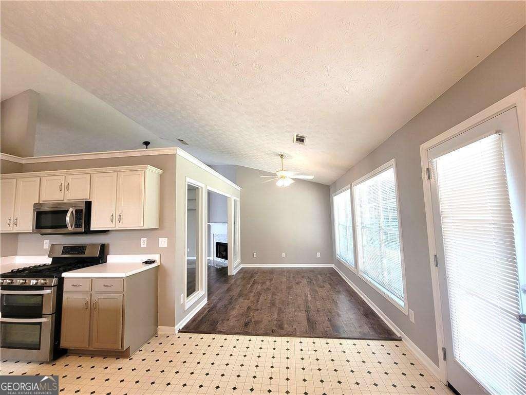 5763 Dexters Mill Buford - 6