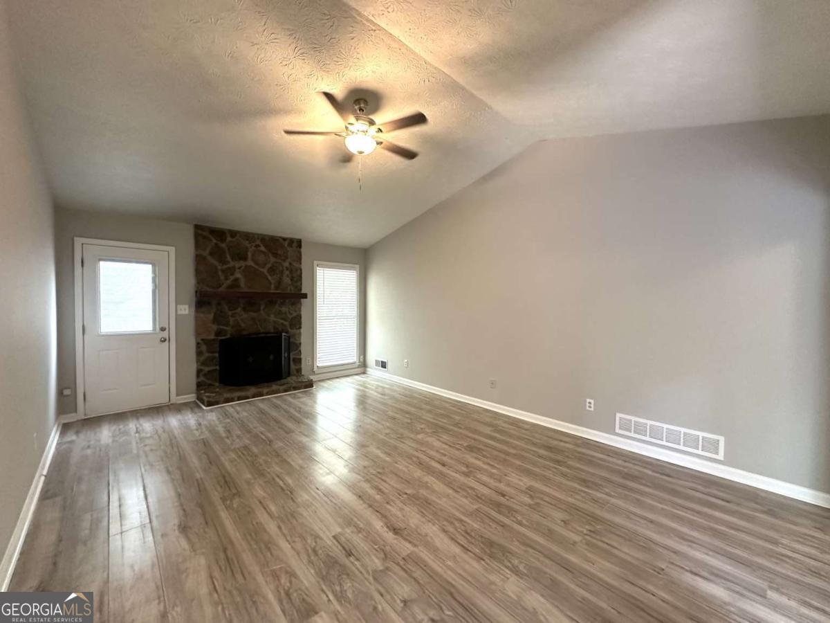 1403 Lakemont Drive Grayson - 14