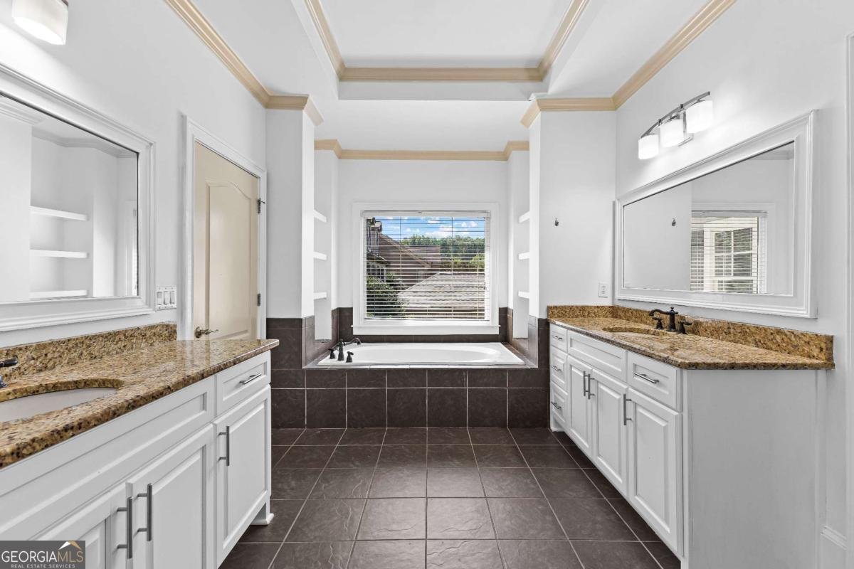 3450 Camellia Lane Suwanee - 38
