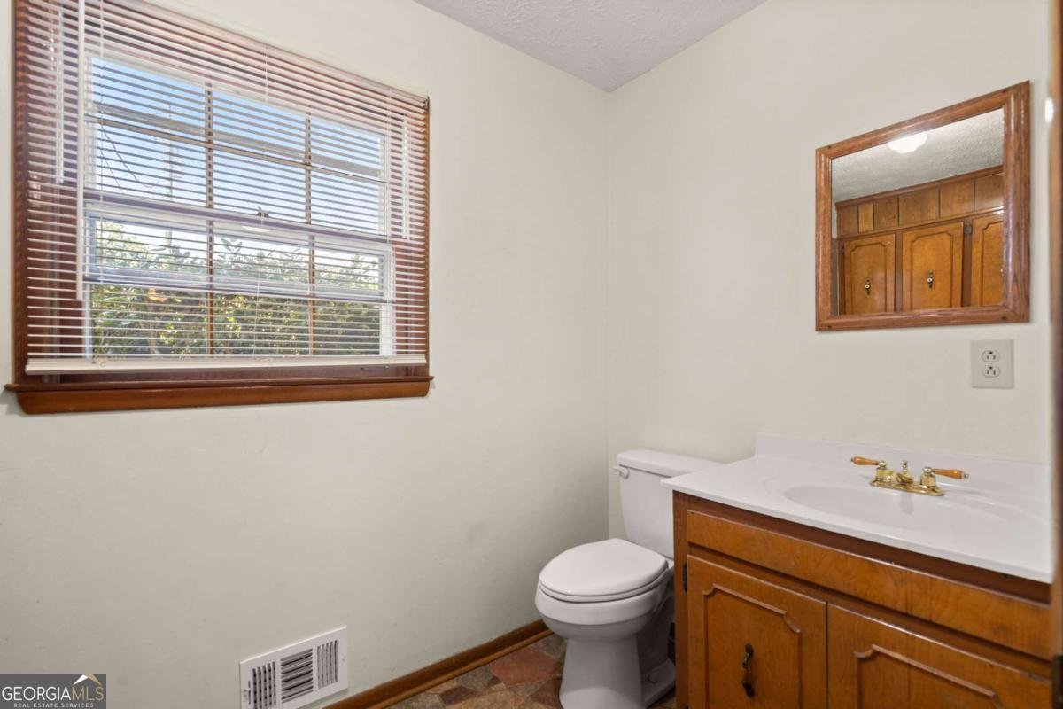 3016 Dawsonville Highway Gainesville - 24