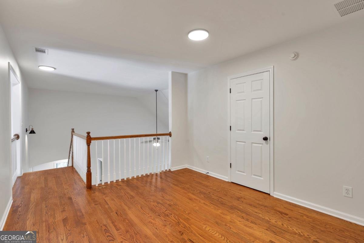 5523 River Valley Way Flowery Branch - 44