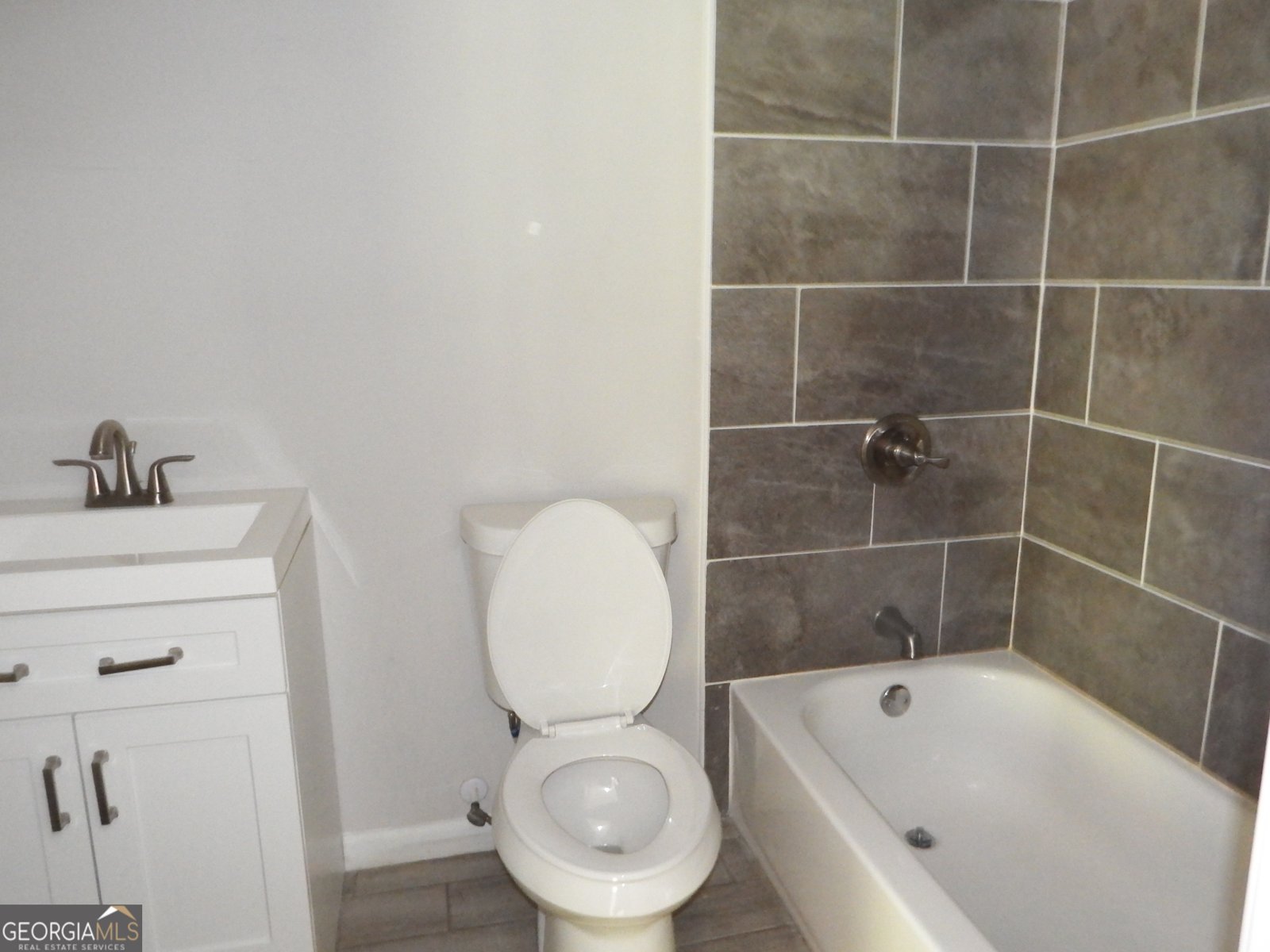 1425 Rogers Lake Road Lithonia - 1
