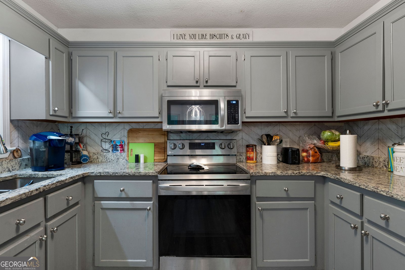 12 Graystone Drive White - 2