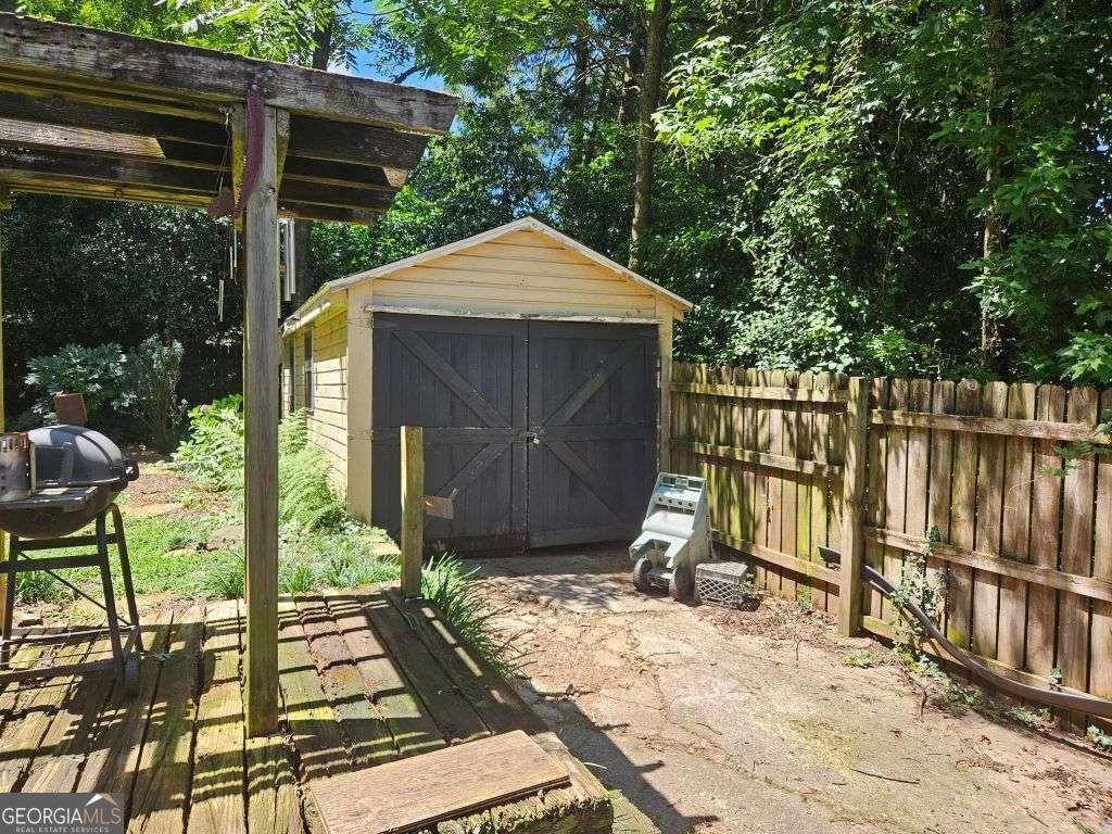 2431 Woodland Circle Atlanta - 21