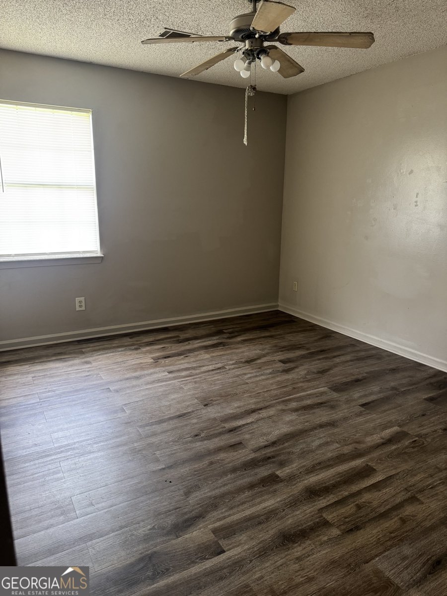 102 Palm Road Hazlehurst - 2