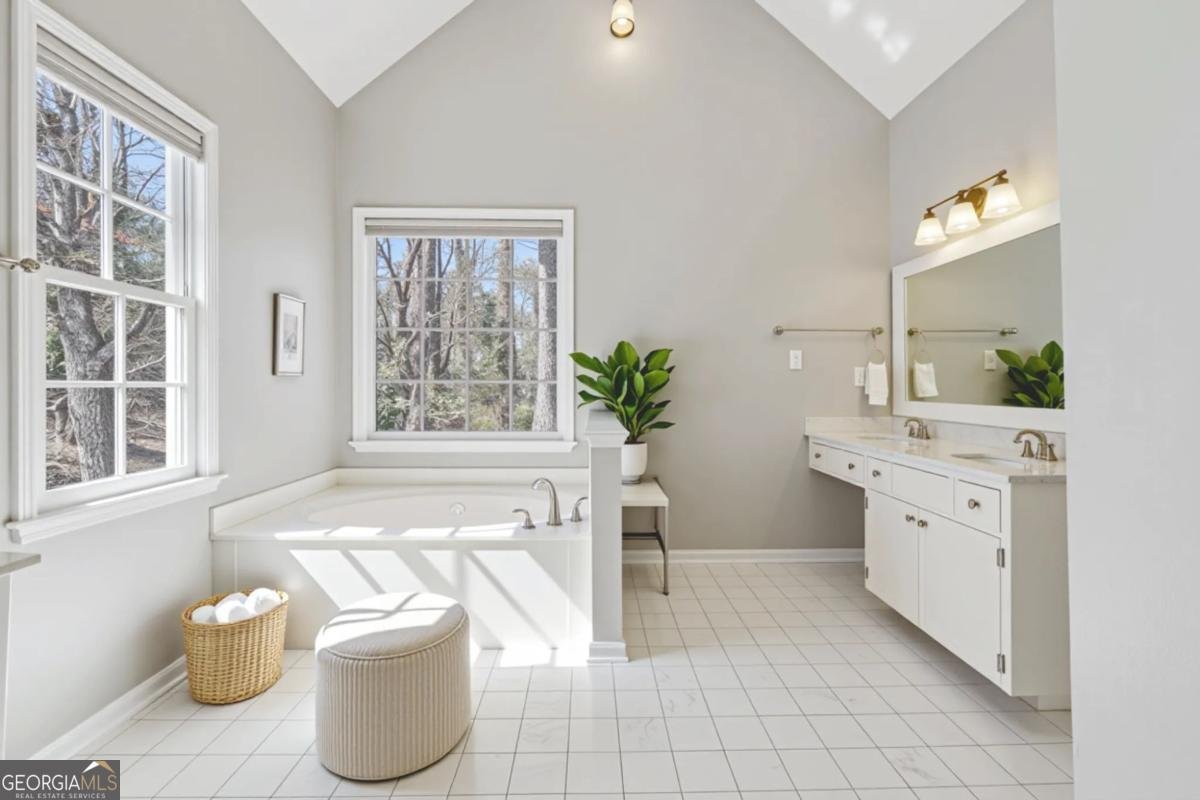 4271 Weston Drive Lilburn - 4