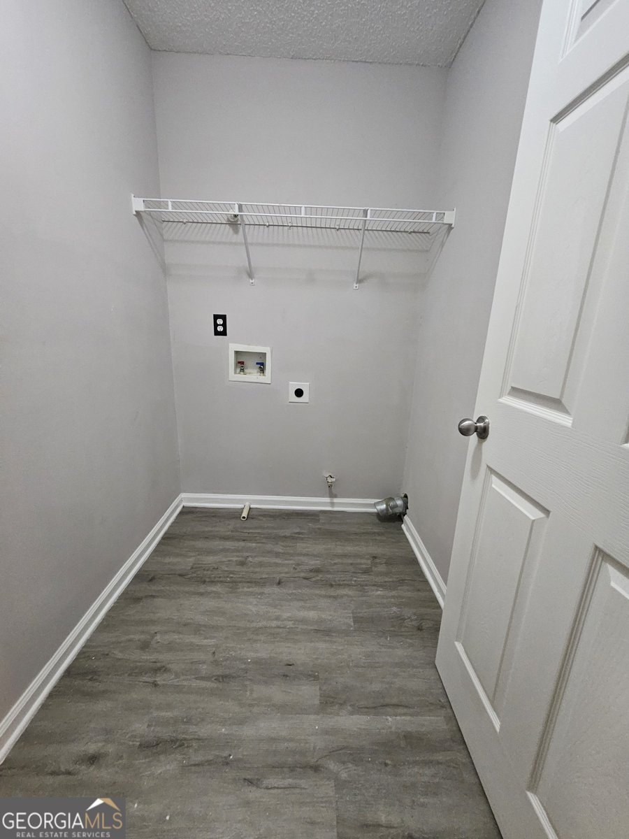 675 BARSHAY Covington - 15