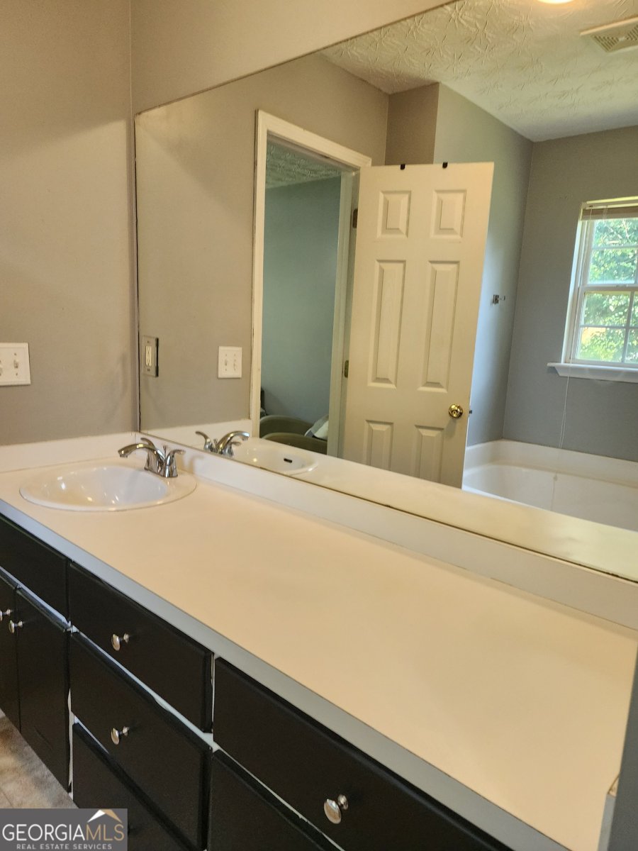 309 Lynn Drive Covington - 14
