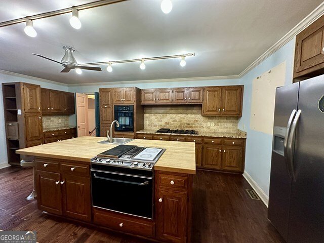 2812 Highway 16 Sharpsburg - 16