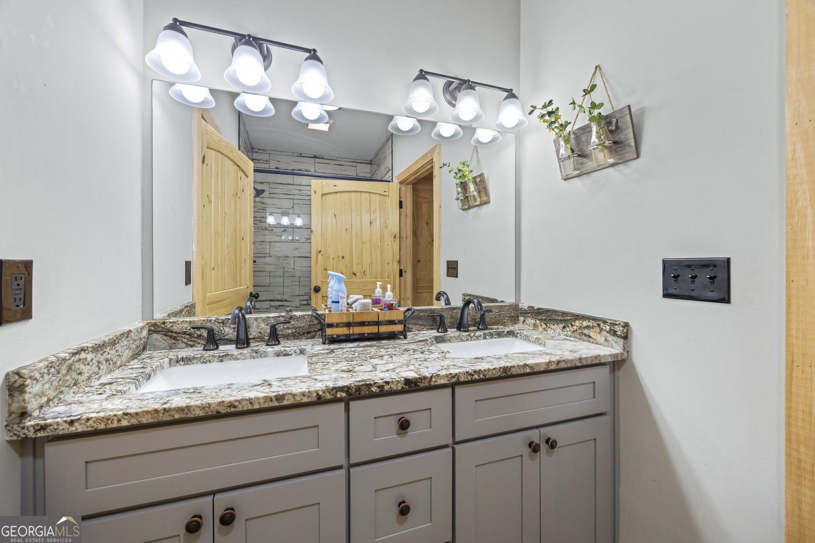 258 Tugaloo Heights Cir Lavonia - 24