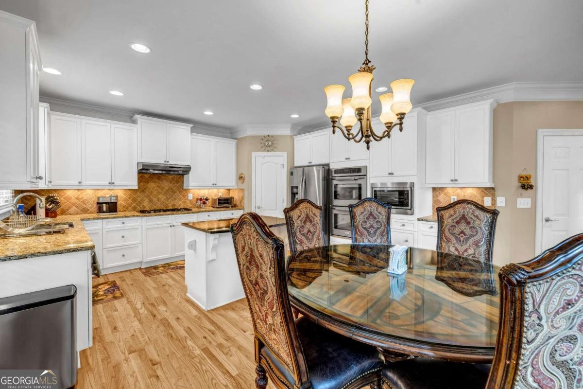 3430 Lassiter Falls Drive Marietta - 16