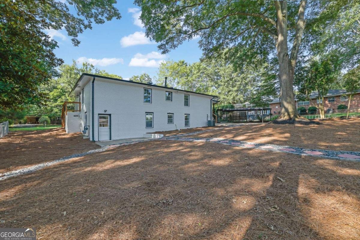 2483 Crockett Drive Marietta - 32