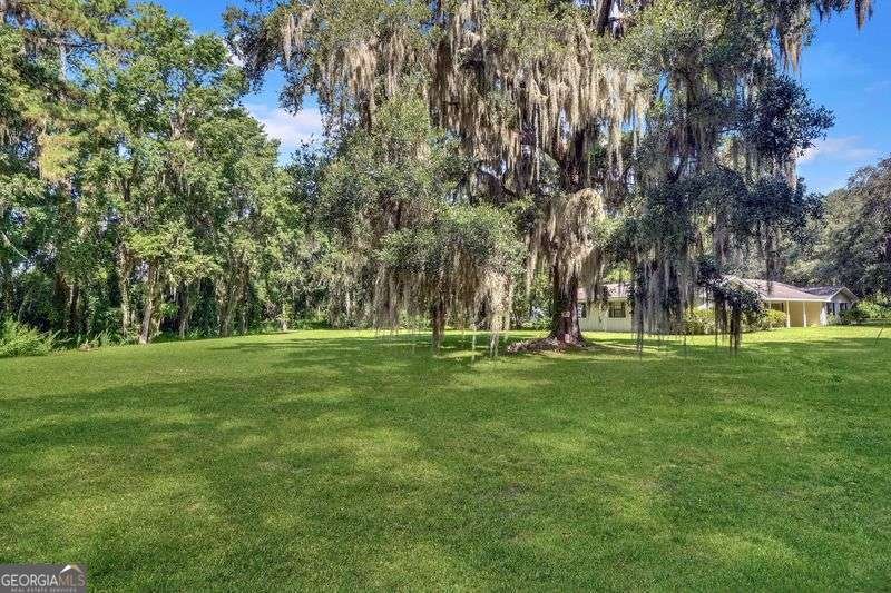 133 Glover (includes 137 & 141 Glover Dr) Drive Brunswick - 3