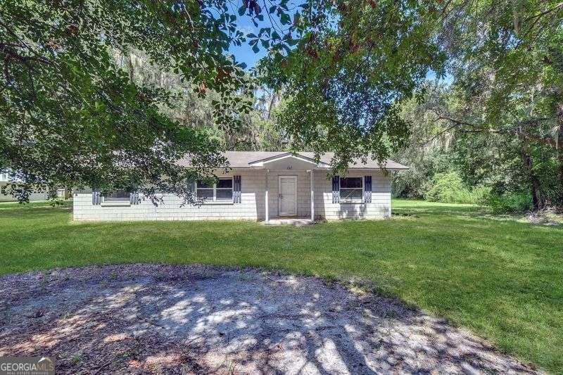 133 Glover (includes 137 & 141 Glover Dr) Drive Brunswick - 32