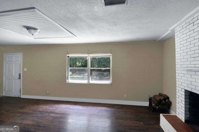 133 Glover (includes 137 & 141 Glover Dr) Drive Brunswick - 34