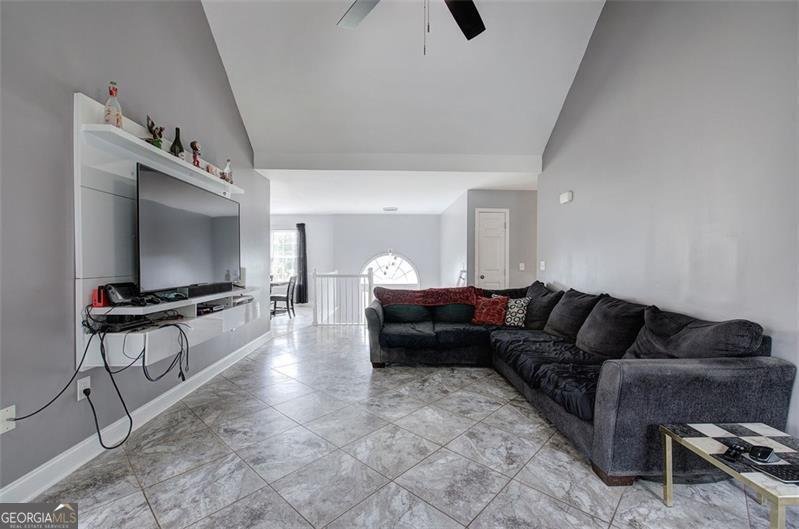 105 WOODBERRY Calhoun - 1